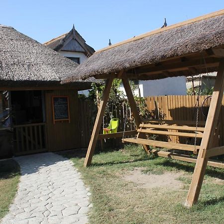 Cerdacul Cu Stuf Sfântu Gheorghe Exterior foto